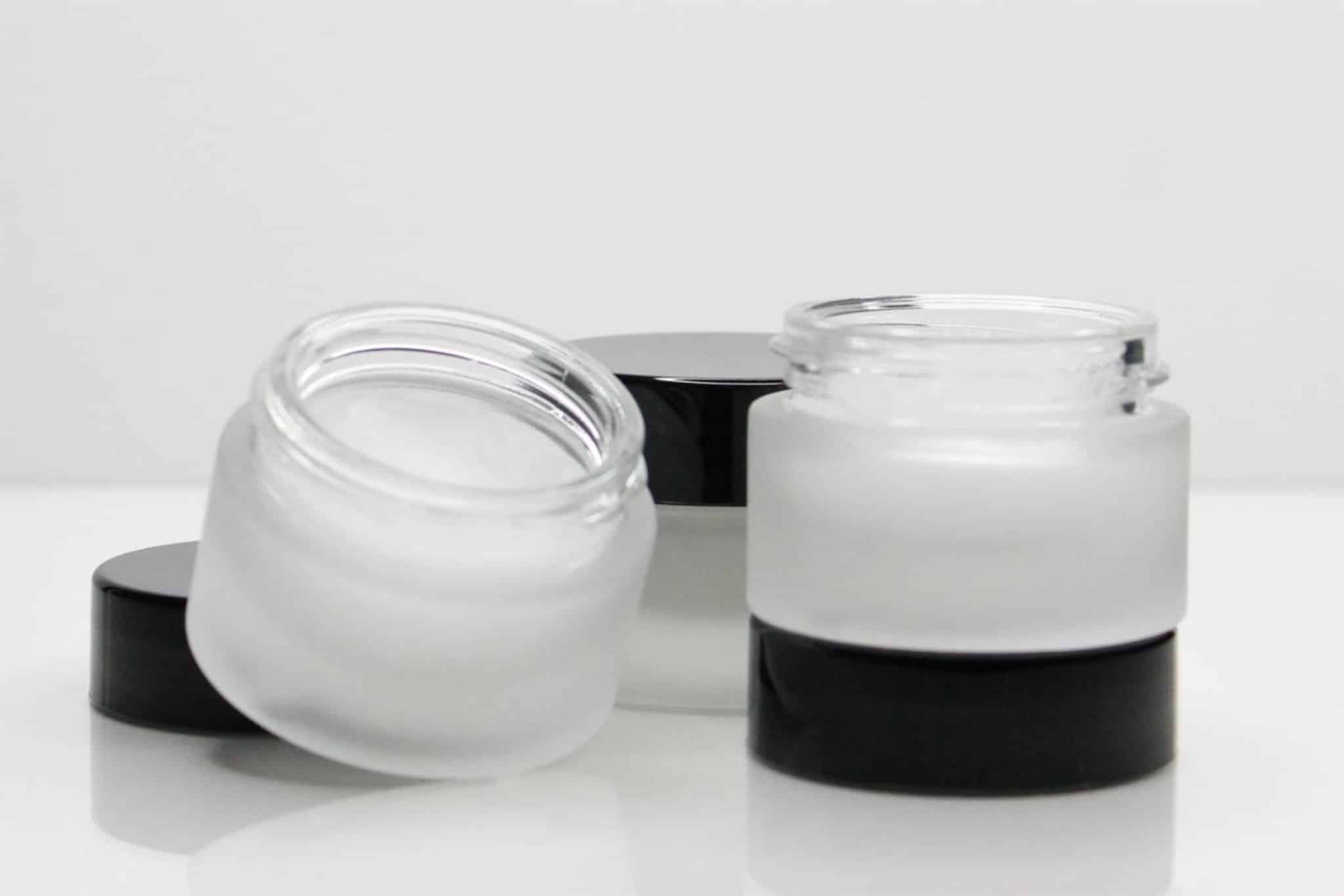 Hybrid & Multifunctional Makeup (internal 1 - Air Veil)